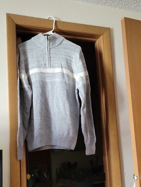 Men's Light Gray Half-Zip Sweater with White Stripe